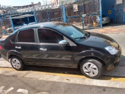 Ford Fiesta Sed. Personnalité 1.0 8V 4p Ford Fiesta Sed. Personnalité 1.0 8V 4p 2006/2005