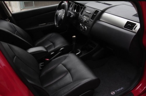 Foto do veículo Nissan TIIDA SL 1.8/1.8 Flex 16V  Mec. 2012/2011 ID: 84735