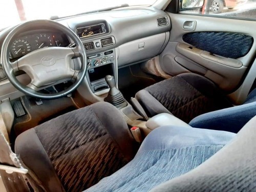 Foto do veículo Toyota Corolla XEi 1.8/1.8 Flex 16V Mec. 2001/2001 ID: 85661