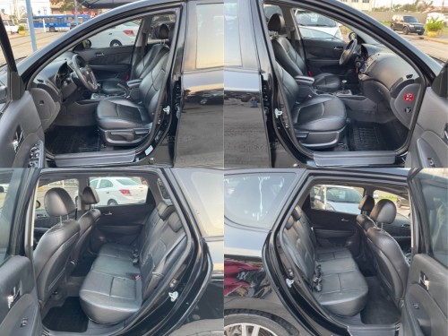 Hyundai i30cw 2.0 16V 145cv Aut. 5p