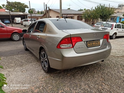 Honda Civic Sedan LXS 1.8/1.8 Flex 16V Aut. 4p