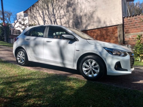 GM - Chevrolet ONIX SEDAN Plus LTZ 1.0 12V TB Flex Mec.