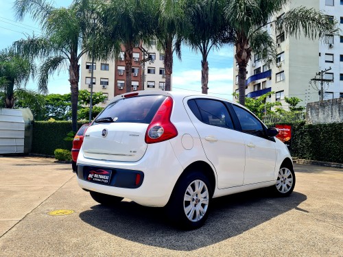 Fiat Palio ESSENCE 1.6 Flex 16V 5p