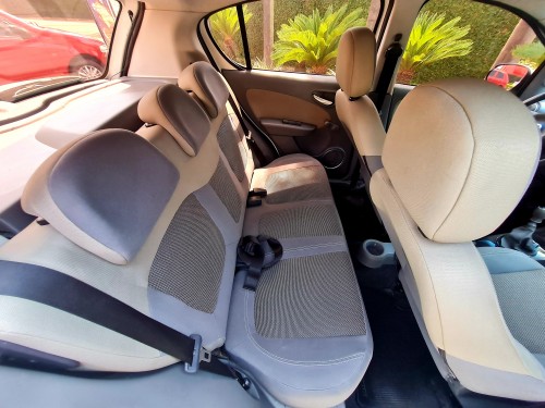 Fiat Palio ESSENCE 1.6 Flex 16V 5p