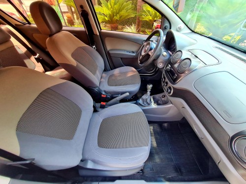 Fiat Palio ESSENCE 1.6 Flex 16V 5p