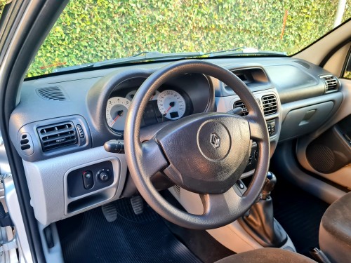 Renault Clio Sed. Privilège Hi-Flex 1.6 16V 4p