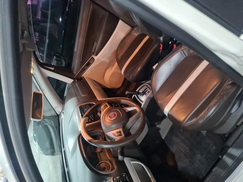 Fiat Idea ESSENCE SUBLIME Dual.1.6 Flex16V 5p