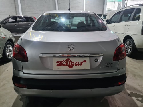 Peugeot 207 Sedan Passion XR 1.4 Flex 8V 4p