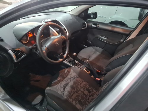 Peugeot 207 Sedan Passion XR 1.4 Flex 8V 4p