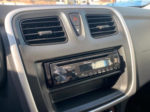 Renault SANDERO Authentique Flex 1.0 12V 5p