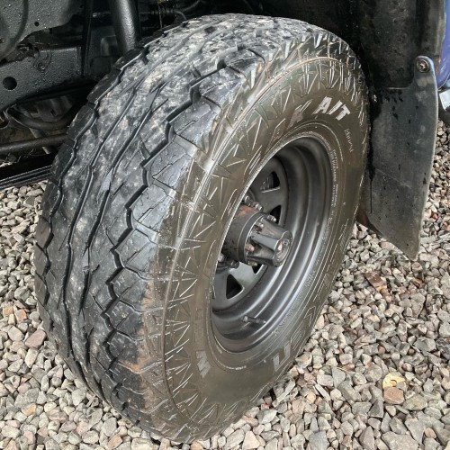 Toyota Hilux CD 4x4 2.8 Diesel Mec.