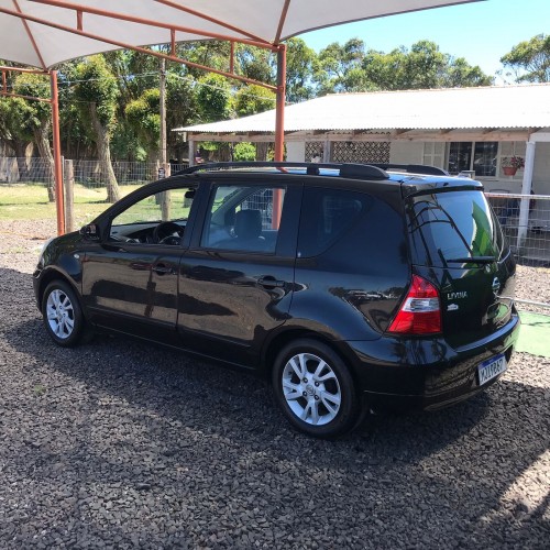 Nissan LIVINA SL 1.8 16V Flex Fuel Aut.