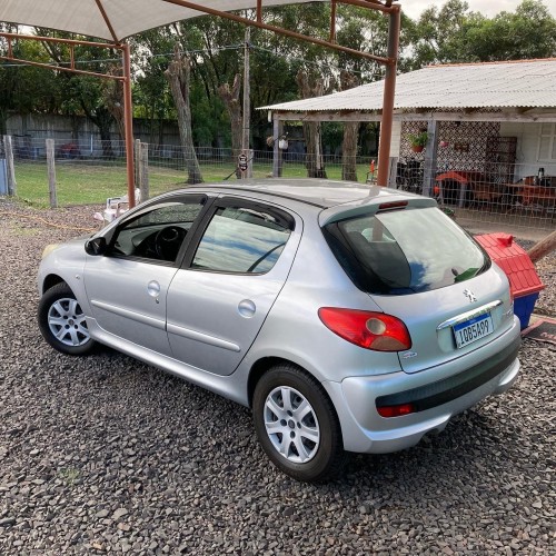 Peugeot 207 XR 1.4 Flex 8V 5p