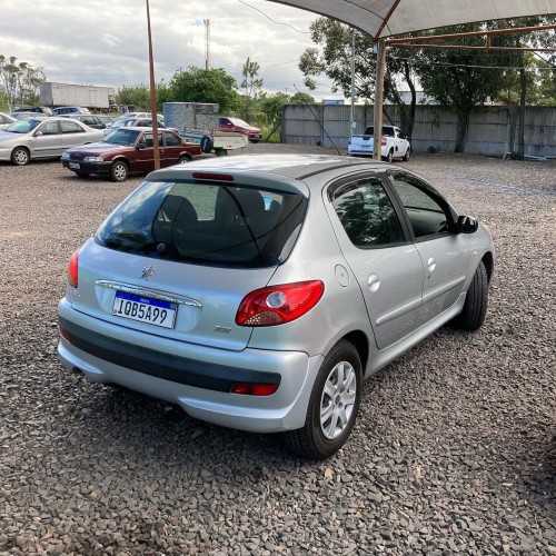 Peugeot 207 XR 1.4 Flex 8V 5p