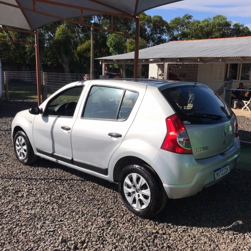 Renault SANDERO Authentique Hi-Flex 1.6 8V 5p