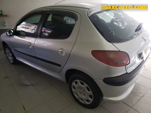 Peugeot 206 Presence 1.4/ 1.4 Flex 8V 5p
