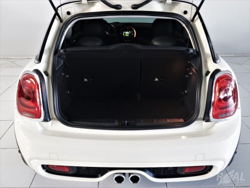 Foto do veículo MINI COOPER S 2.0 Turbo 16v 3p Aut. 2015/2015 ID: 87461