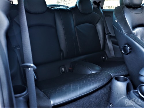 Foto do veículo MINI COOPER S 2.0 Turbo 16v 3p Aut. 2015/2015 ID: 87461