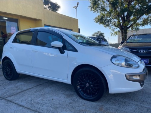 Fiat Punto ESSENCE Dualogic 1.6 Flex 16V 5p