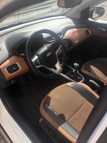 GM - Chevrolet ONIX HATCH ACTIV 1.4 8V Flex 5p Mec.