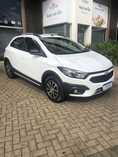 GM - Chevrolet ONIX HATCH ACTIV 1.4 8V Flex 5p Mec.