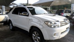 TOYOTA Hilux SW4 SRV D4-D 4x4 3.0 TDI Dies. Aut 2011/2011