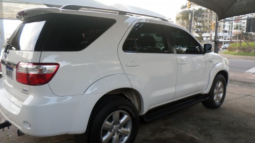 Foto do veículo Toyota Hilux SW4 SRV D4-D 4x4 3.0 TDI Dies. Aut 2011/2011 ID: 87530