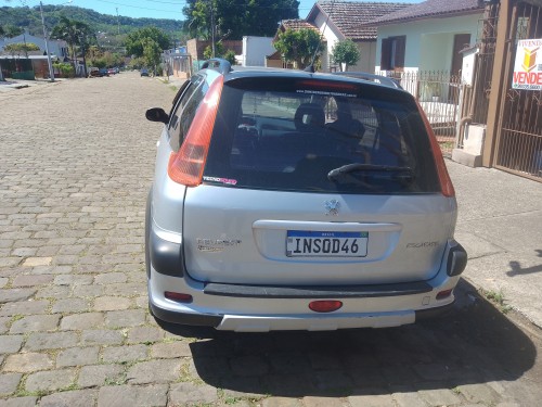 Peugeot 206 SW ESCAPADE 1.6 16V Flex 5p