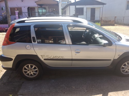 Peugeot 206 SW ESCAPADE 1.6 16V Flex 5p