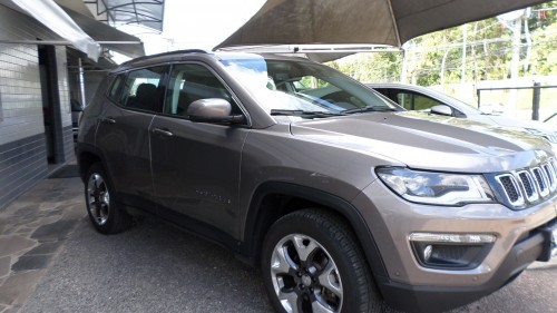 Foto do veículo Jeep COMPASS LONGITUDE 2.0 4x4 Dies. 16V Aut. 2020/2019 ID: 87917