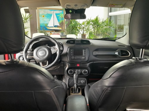 Foto do veículo Jeep Renegade Longitude 1.8 4x2 Flex 16V Aut. 2016/2015 ID: 88002