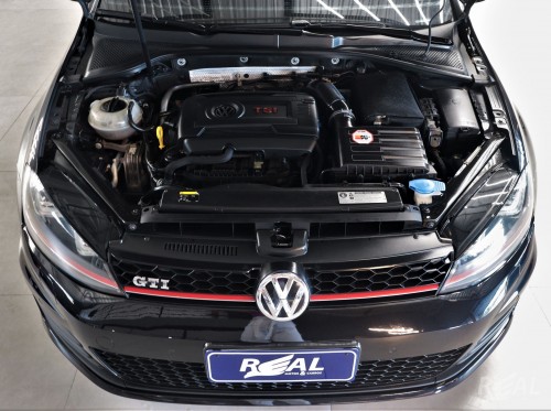 VW - VolksWagen Golf GTi 2.0