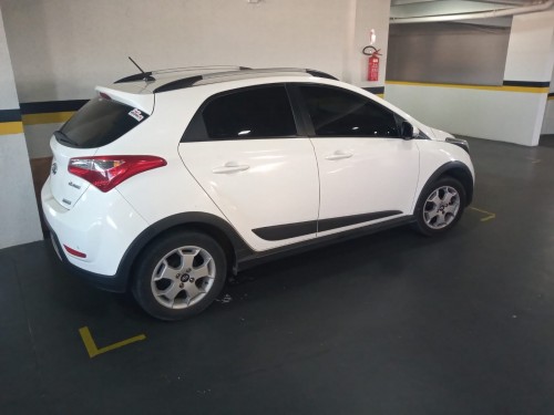Hyundai HB20X Premium 1.6 Flex 16V Aut.