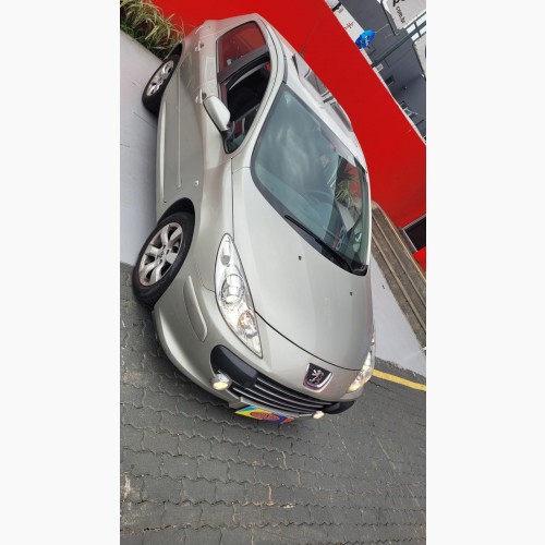 Peugeot 307 Presence 2.0 Flex 16V 5p Aut.