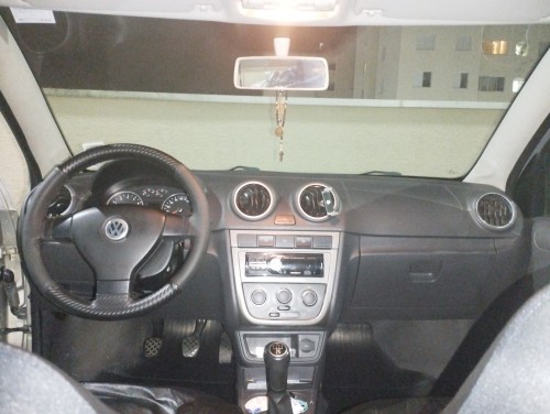 VW - VolksWagen VOYAGE TREND 1.6 Mi Total Flex 8V 4p