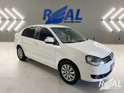 VW - VolksWagen Polo Sed./Sed. COMF. 2.0/2.0 Flex 8V 4p