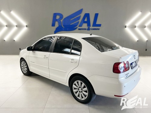VW - VolksWagen Polo Sed./Sed. COMF. 2.0/2.0 Flex 8V 4p