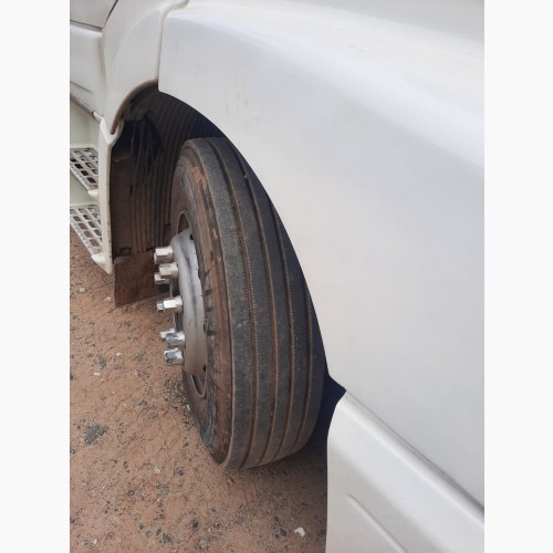 VOLVO NH-12 380 4x2 2p (diesel)