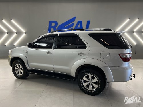 Toyota Hilux CD SRV D4-D 4x4 3.0 TDI Diesel Aut