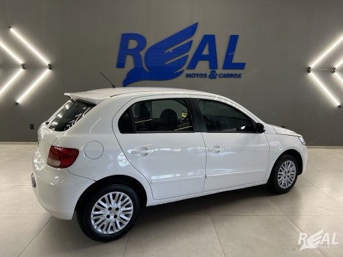 VW - VolksWagen Gol (novo) 1.0 Mi Total Flex 8V 4p
