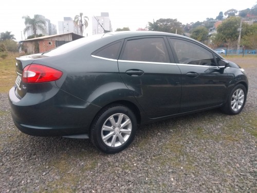 Ford Fiesta SE 1.0 8V Flex 5p