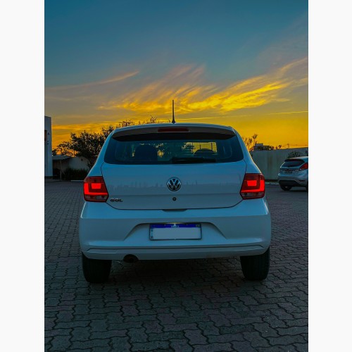 VW - VolksWagen Gol (novo) 1.0 Mi Total Flex 8V 4p
