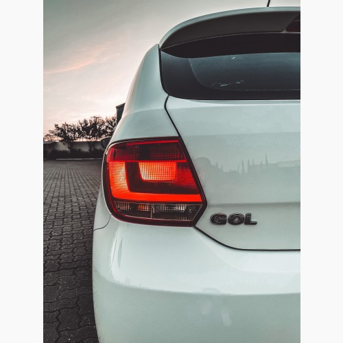 VW - VolksWagen Gol (novo) 1.0 Mi Total Flex 8V 4p