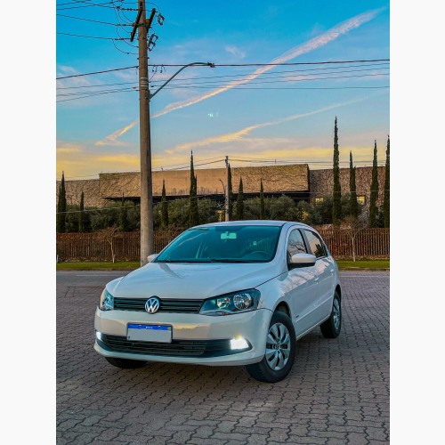 VW - VolksWagen Gol (novo) 1.0 Mi Total Flex 8V 4p