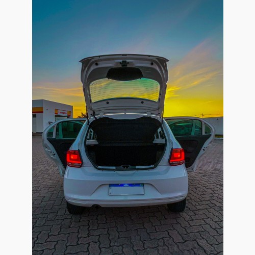 VW - VolksWagen Gol (novo) 1.0 Mi Total Flex 8V 4p