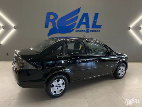 Ford Fiesta Sed. 1.6 8V Flex 4p
