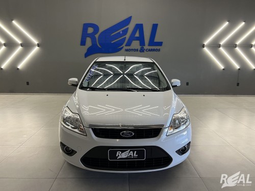 Ford Focus 1.6 S/SE/SE Plus Flex 8V/16V  5p