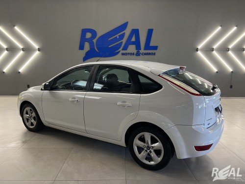 Ford Focus 1.6 S/SE/SE Plus Flex 8V/16V  5p