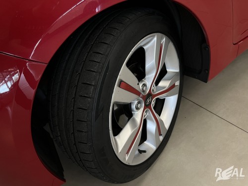 Hyundai Veloster 1.6 16V  140cv Aut.