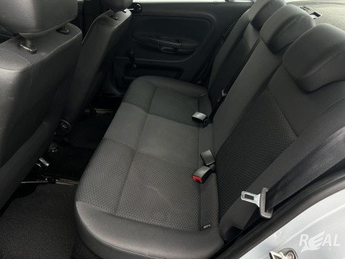 VW - VolksWagen VOYAGE 1.0 Flex 12V 4p